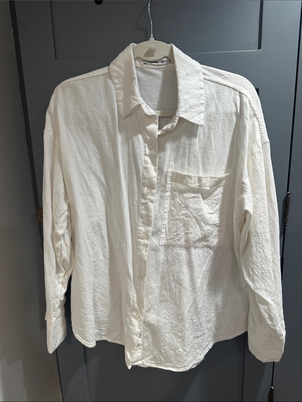 Abercrombie & Fitch Button-Down Cotton and linen Shirt